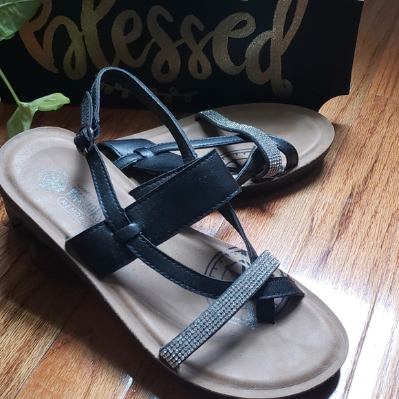 harborsides memory foam sandals